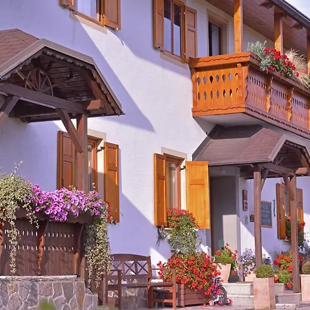 Tourist Farm Stern Pri Kovacniku 3* Fram