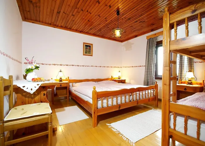 Tourist Farm Stern Pri Kovacniku Casa de hóspedes Fram