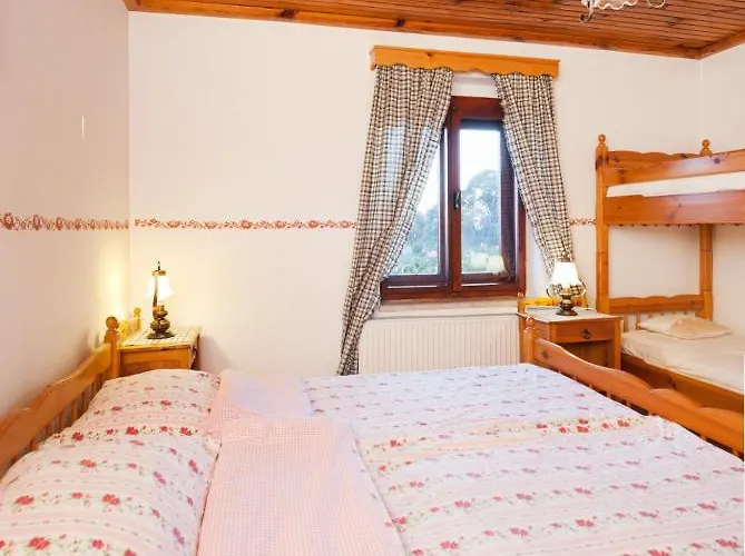 Casa de hóspedes Tourist Farm Stern Pri Kovacniku Fram